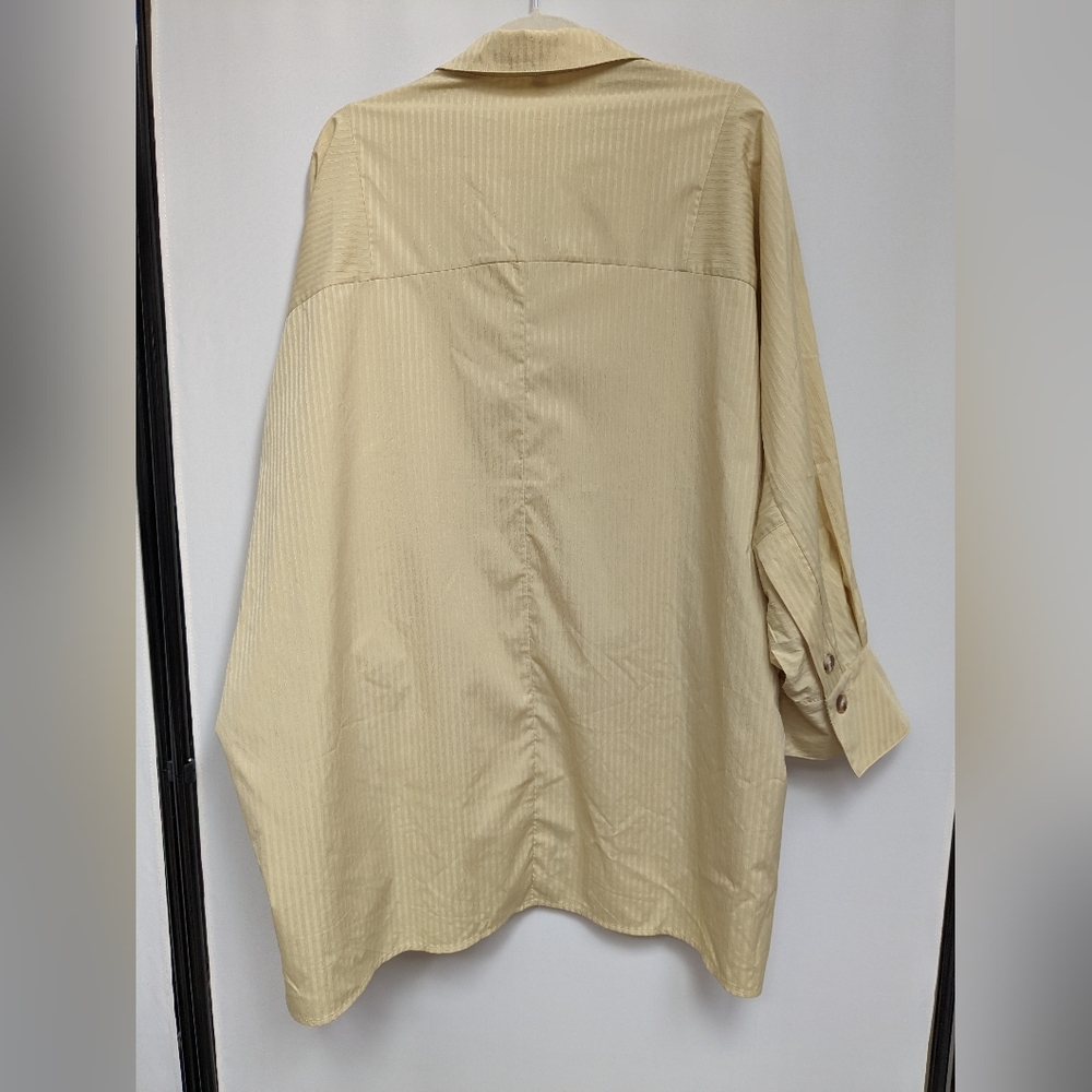 Nap Fantastic Curved Hem Blouse Pastel Butter Yellow Size Large - Picture 5 of 16